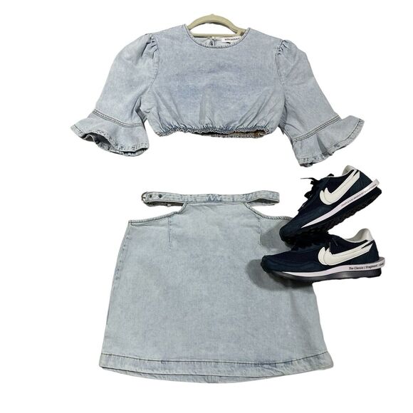 Revolve We Wore What Skirt Women M Denim Cut Out Mini Light Wash 90s Y2K Casual - Picture 5 of 14